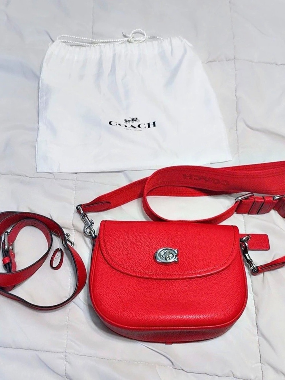 COACH WILLOW SADDLE BAG RUBY